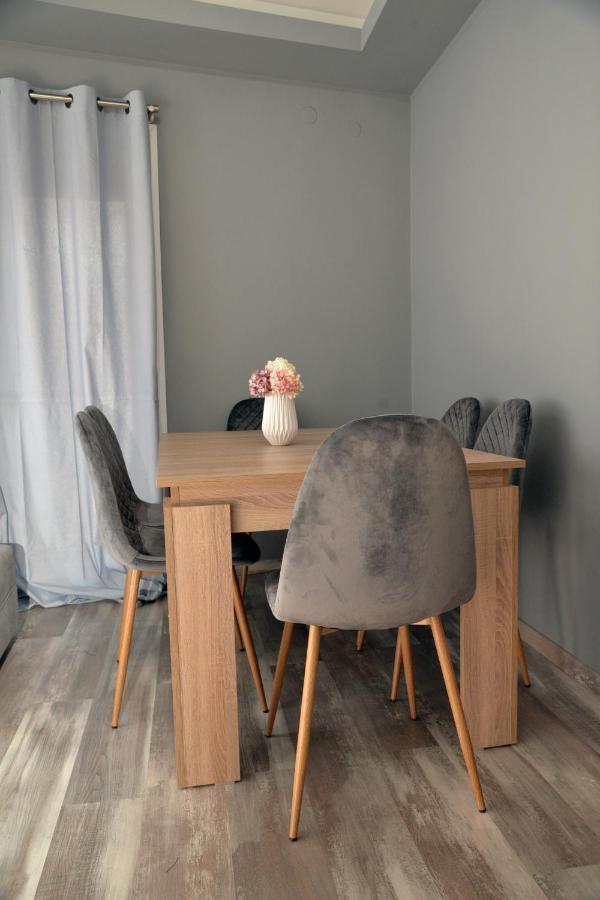 Luxury Apartment St Demetrios Downtown Thessaloniki Buitenkant foto