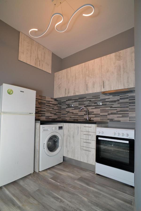 Luxury Apartment St Demetrios Downtown Thessaloniki Buitenkant foto